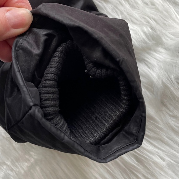 Gap | Women’s Black Medium Lightweight Soft Winter Jacket with Zipper & Buttons - Picture 6 of 16